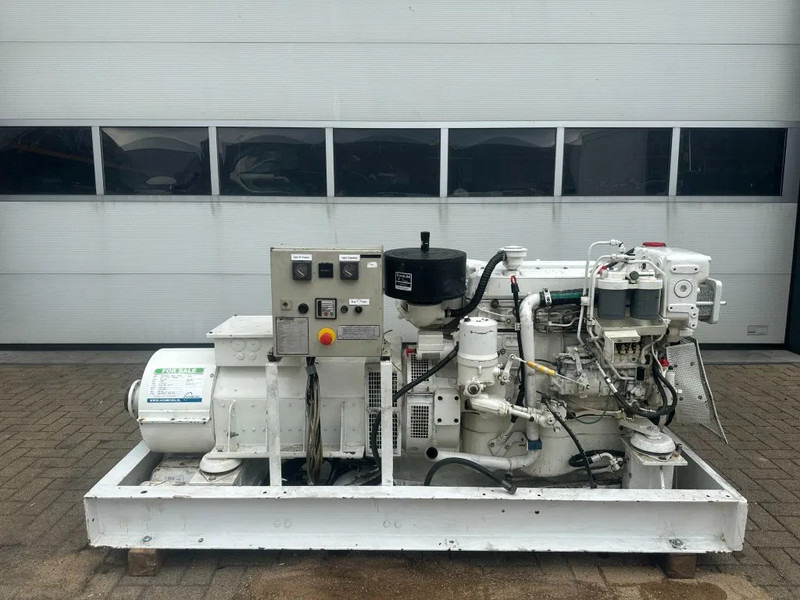 MTU 6R 099 Mercedes Benz OM 366 A 96 kVA Marine generatorset - Elektrický generátor: obrázek 1 MTU 6R 099 Mercedes Benz OM 366 A 96 kVA Marine generatorset - Elektrický generátor: obrázek 1