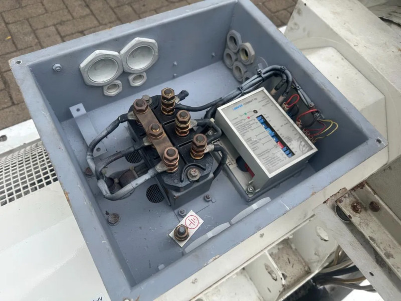 Elektrický generátor MTU 6R 099 Mercedes Benz OM 366 A 96 kVA Marine generatorset: obrázek 10 Elektrický generátor MTU 6R 099 Mercedes Benz OM 366 A 96 kVA Marine generatorset: obrázek 10