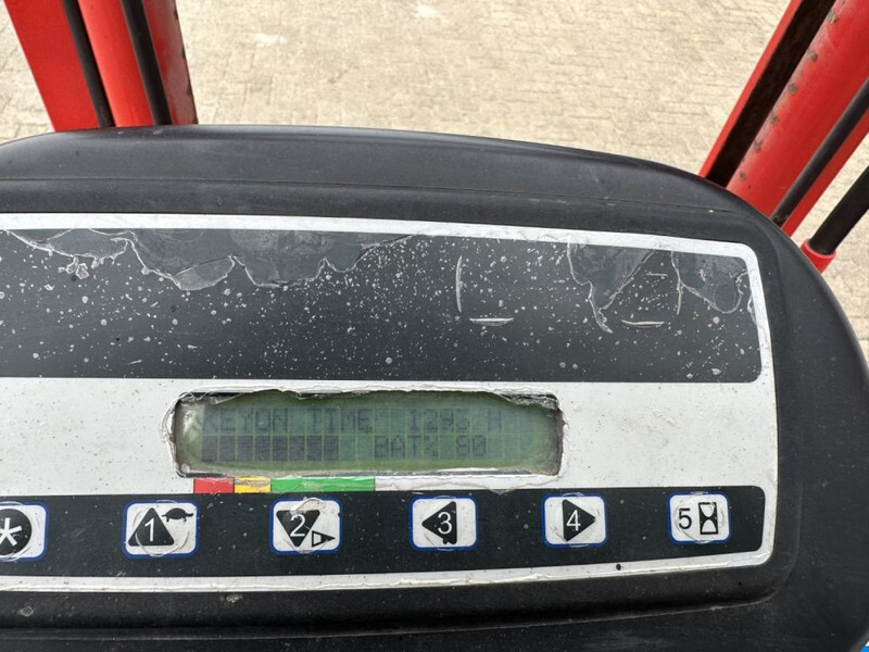 Elektrický vysokozdvižný vozík Manitou ME425-80V 2.5 ton Triplex Freelift Sideshift Elektra Heftruck: obrázek 9 Elektrický vysokozdvižný vozík Manitou ME425-80V 2.5 ton Triplex Freelift Sideshift Elektra Heftruck: obrázek 9