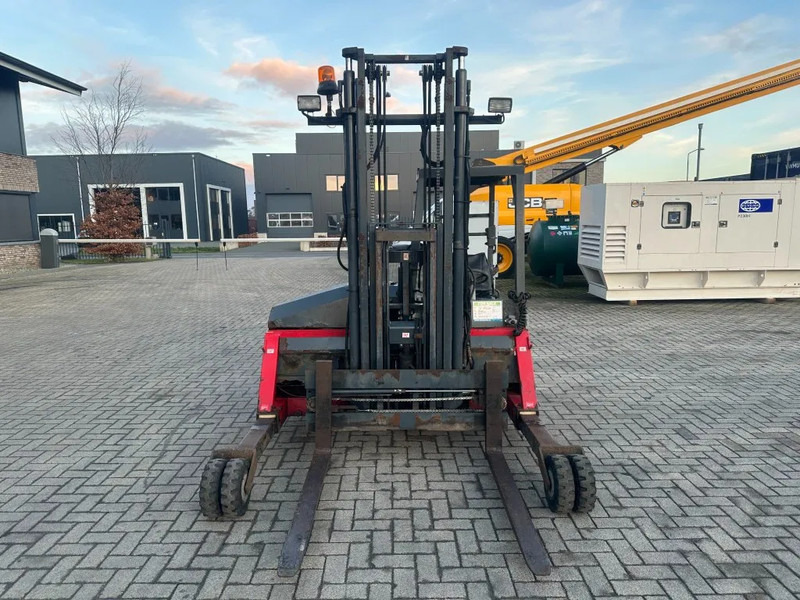 Moffett M4 20.1 Kubota Diesel Kooiaap 2 ton Sideshift Positioner Meeneemheftruck - Závěsný vysokozdvižný vozík: obrázek 5 Moffett M4 20.1 Kubota Diesel Kooiaap 2 ton Sideshift Positioner Meeneemheftruck - Závěsný vysokozdvižný vozík: obrázek 5
