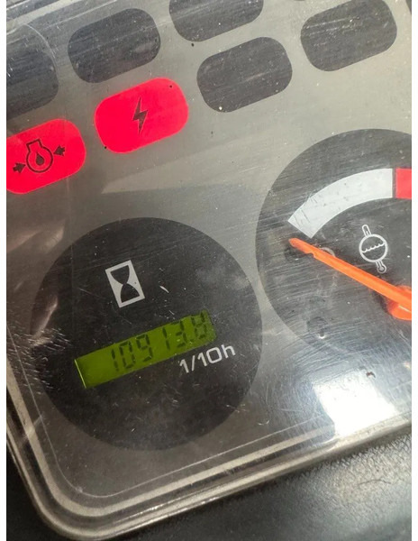 Plynový vysokozdvižný vozík Nissan UGD02A30P0 3 ton Triplex Freelift LPG Heftruck: obrázek 15 Plynový vysokozdvižný vozík Nissan UGD02A30P0 3 ton Triplex Freelift LPG Heftruck: obrázek 15