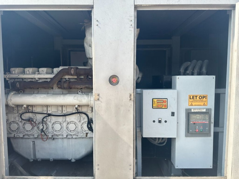 Perkins 4006-23TAG3A Stamford 900 kVA Silent generatorset - Elektrický generátor: obrázek 2 Perkins 4006-23TAG3A Stamford 900 kVA Silent generatorset - Elektrický generátor: obrázek 2