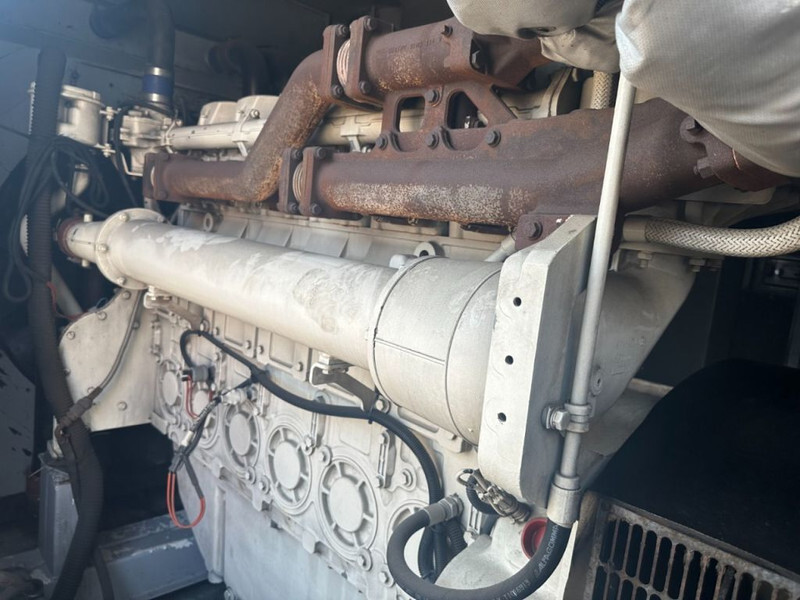 Perkins 4006-23TAG3A Stamford 900 kVA Silent generatorset - Elektrický generátor: obrázek 5 Perkins 4006-23TAG3A Stamford 900 kVA Silent generatorset - Elektrický generátor: obrázek 5