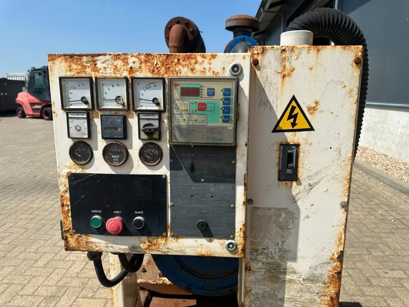 Perkins FG Wilson Stamford 125 kVA generatorset - Elektrický generátor: obrázek 5 Perkins FG Wilson Stamford 125 kVA generatorset - Elektrický generátor: obrázek 5