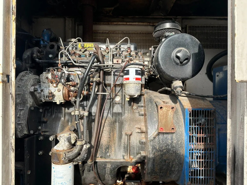 Elektrický generátor Perkins T4.236 FG Wilson Stamford 60 kVA Silent generatorset: obrázek 7