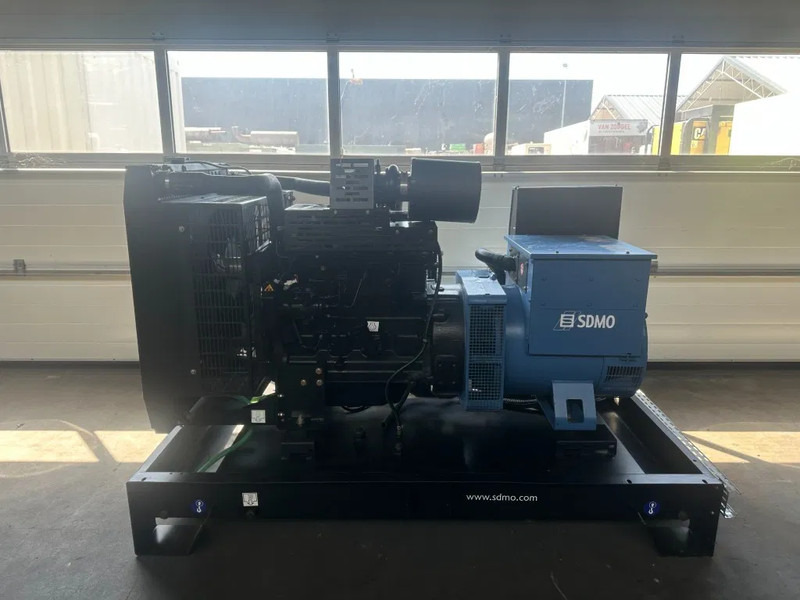 SDMO JS100K John Deere Leroy Somer 100 kVA generatorset - Elektrický generátor: obrázek 3 SDMO JS100K John Deere Leroy Somer 100 kVA generatorset - Elektrický generátor: obrázek 3