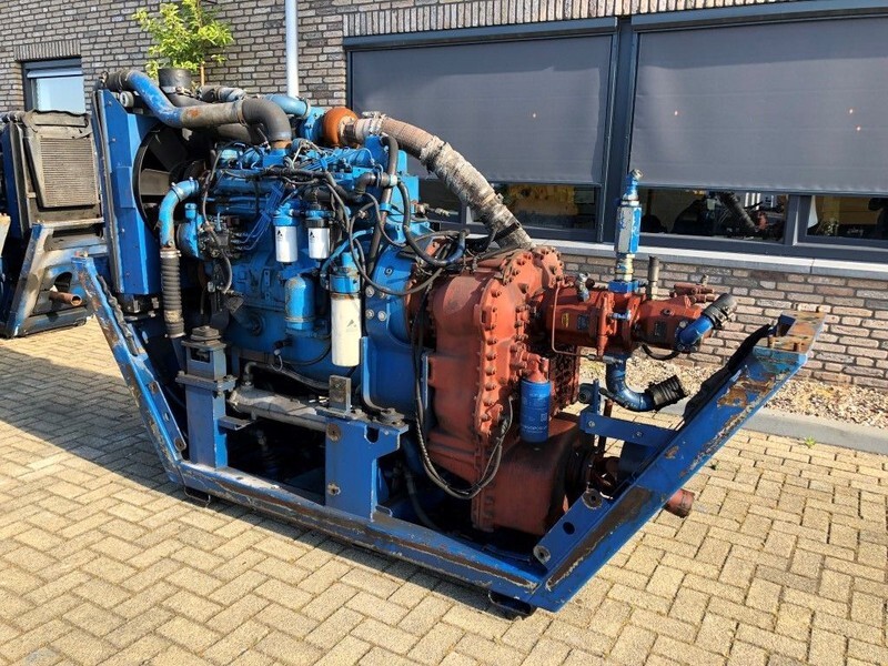 Sisu Valmet Diesel 74.234 ETA 181 HP diesel enine with ZF gearbox - Motor: obrázek 3 Sisu Valmet Diesel 74.234 ETA 181 HP diesel enine with ZF gearbox - Motor: obrázek 3