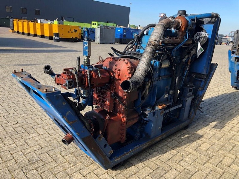 Sisu Valmet Diesel 74.234 ETA 181 HP diesel enine with ZF gearbox - Motor: obrázek 5 Sisu Valmet Diesel 74.234 ETA 181 HP diesel enine with ZF gearbox - Motor: obrázek 5