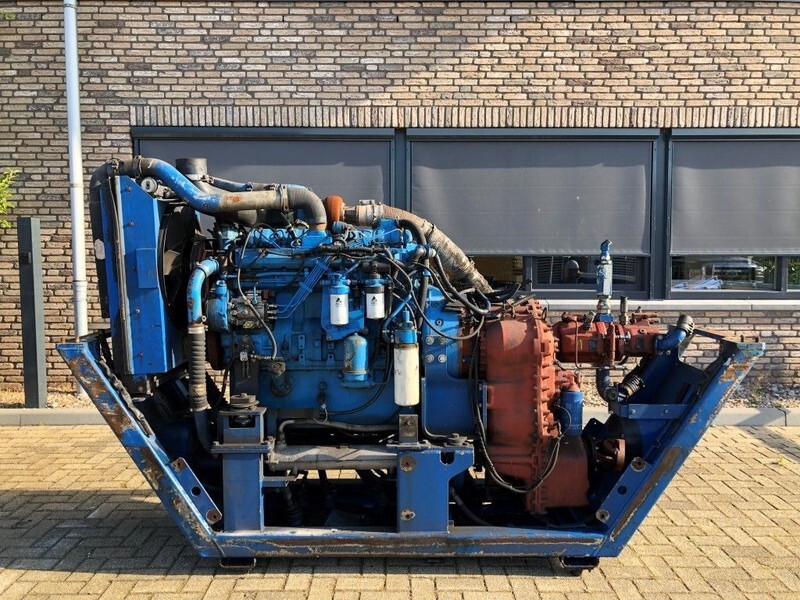 Sisu Valmet Diesel 74.234 ETA 181 HP diesel enine with ZF gearbox - Motor: obrázek 1 Sisu Valmet Diesel 74.234 ETA 181 HP diesel enine with ZF gearbox - Motor: obrázek 1