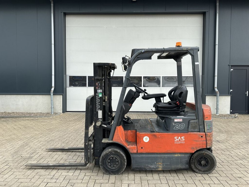Toyota 7FBMF20 2 ton Triplex Freelift Sideshift Elektra Heftruck - Elektrický vysokozdvižný vozík: obrázek 2 Toyota 7FBMF20 2 ton Triplex Freelift Sideshift Elektra Heftruck - Elektrický vysokozdvižný vozík: obrázek 2
