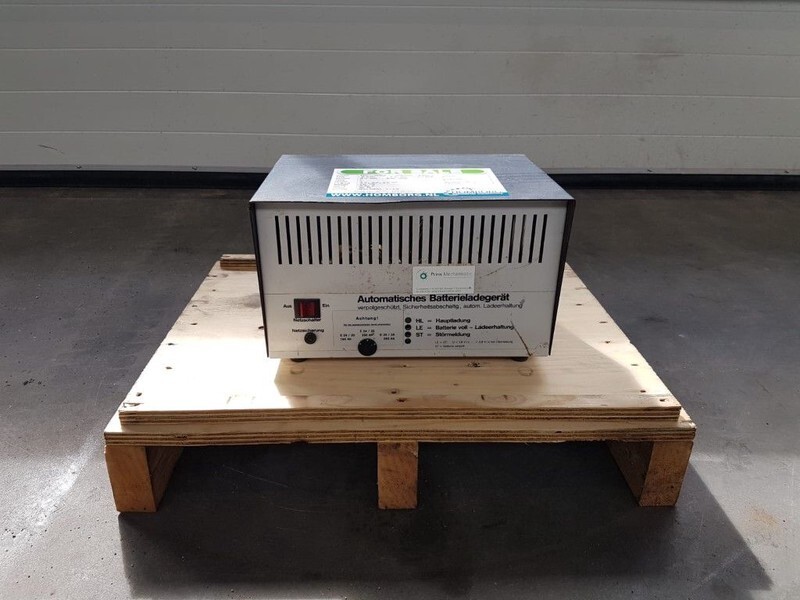 Acculader 24 Volt Acculader 230 Volt Battery Charger - Nástroj/ Vybavení: obrázek 1 Acculader 24 Volt Acculader 230 Volt Battery Charger - Nástroj/ Vybavení: obrázek 1