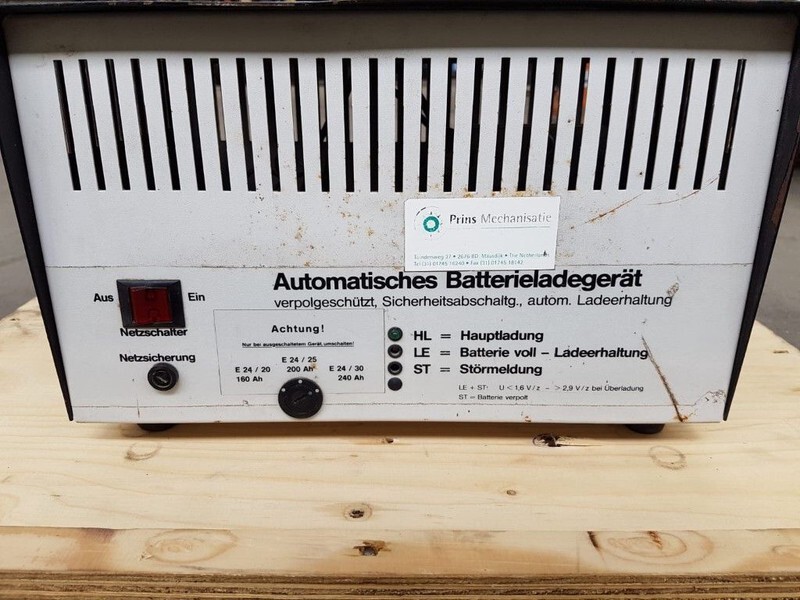 Acculader 24 Volt Acculader 230 Volt Battery Charger - Nástroj/ Vybavení: obrázek 5 Acculader 24 Volt Acculader 230 Volt Battery Charger - Nástroj/ Vybavení: obrázek 5
