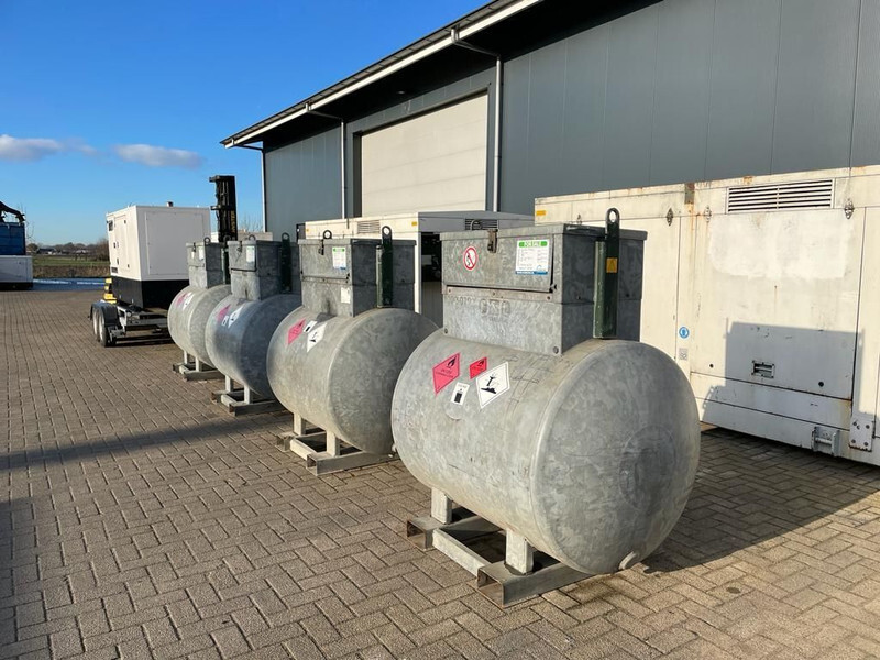 Dieseltank Rietberg 1000 liter Dieseltank Gegalvaniseerd IBC met keuring ! - Skladovací nádrž: obrázek 4 Dieseltank Rietberg 1000 liter Dieseltank Gegalvaniseerd IBC met keuring ! - Skladovací nádrž: obrázek 4
