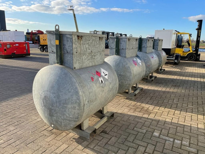 Dieseltank Rietberg 1000 liter Dieseltank Gegalvaniseerd IBC met keuring ! - Skladovací nádrž: obrázek 5 Dieseltank Rietberg 1000 liter Dieseltank Gegalvaniseerd IBC met keuring ! - Skladovací nádrž: obrázek 5