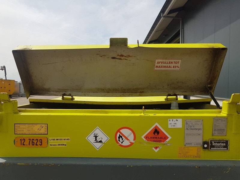 Dieseltank Steenbergen 2000 liter Kiwa IBC Dieseltank met handpomp - Skladovací nádrž: obrázek 4 Dieseltank Steenbergen 2000 liter Kiwa IBC Dieseltank met handpomp - Skladovací nádrž: obrázek 4
