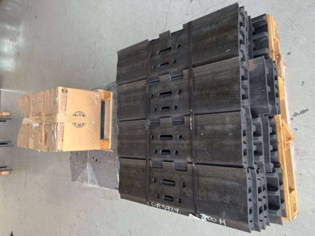 Berco -NEU- 98 x 3-Steg Bodenplatten 800mm -NEU- - Pásy pro Pásové rýpadlo: obrázek 3 Berco -NEU- 98 x 3-Steg Bodenplatten 800mm -NEU- - Pásy pro Pásové rýpadlo: obrázek 3