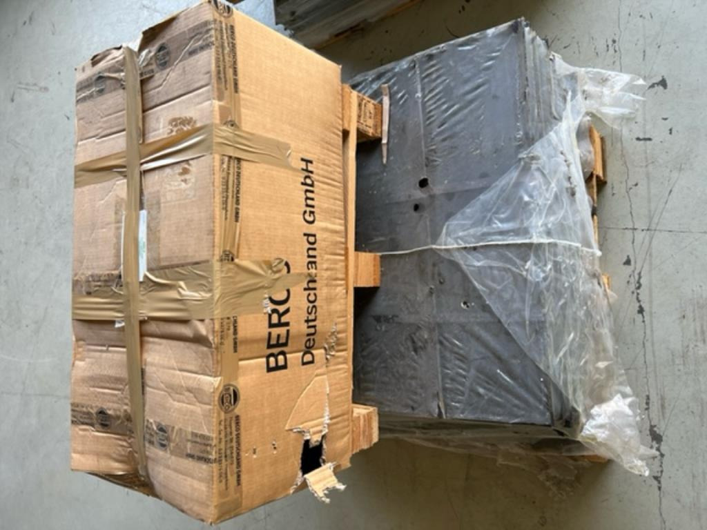 Berco -NEU- 98 x 3-Steg Bodenplatten 800mm -NEU- - Pásy pro Pásové rýpadlo: obrázek 5 Berco -NEU- 98 x 3-Steg Bodenplatten 800mm -NEU- - Pásy pro Pásové rýpadlo: obrázek 5