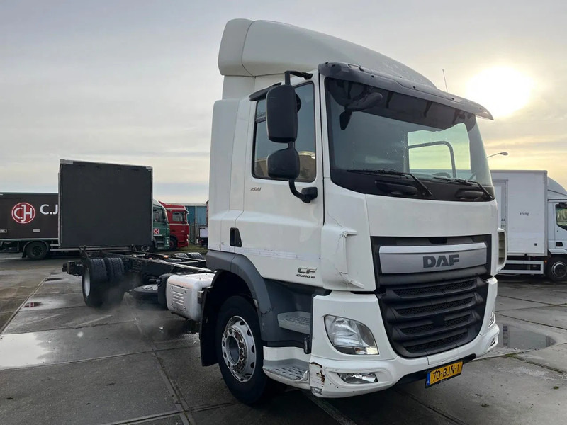 DAF CF 260 CF 260 FA CHASSIS CABINE EURO 6 - Podvozek s kabinou: obrázek 3 DAF CF 260 CF 260 FA CHASSIS CABINE EURO 6 - Podvozek s kabinou: obrázek 3