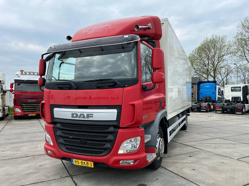 DAF CF 290 FA - Skříňový nákladní auto: obrázek 2 DAF CF 290 FA - Skříňový nákladní auto: obrázek 2