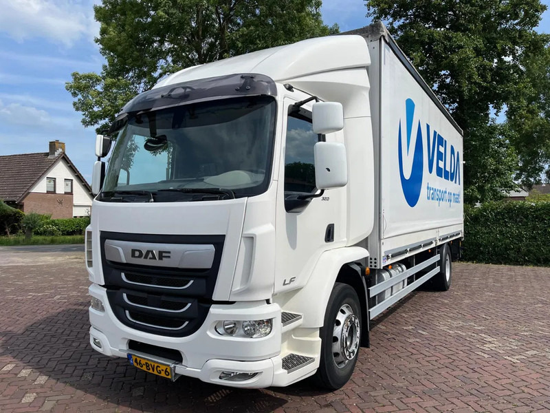 DAF CF 320 FA - Skříňový nákladní auto: obrázek 2 DAF CF 320 FA - Skříňový nákladní auto: obrázek 2