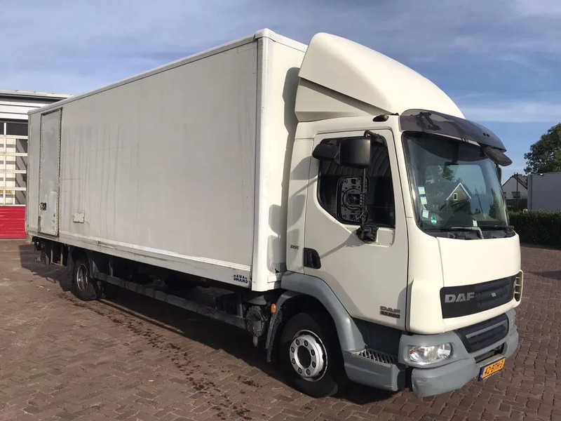 DAF LF 45 12.220 EURO 5 EEV - Skříňový nákladní auto: obrázek 1 DAF LF 45 12.220 EURO 5 EEV - Skříňový nákladní auto: obrázek 1