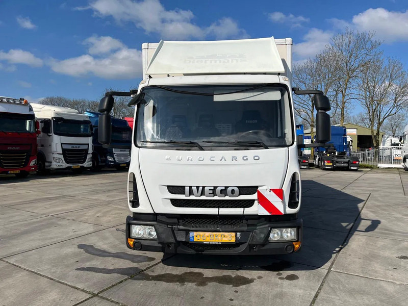 Iveco EuroCargo 75 E21 MANUAL - Skříňový nákladní auto: obrázek 2 Iveco EuroCargo 75 E21 MANUAL - Skříňový nákladní auto: obrázek 2