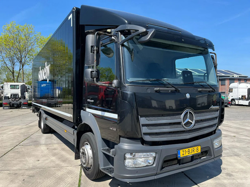 Mercedes-Benz Atego 1218 - Skříňový nákladní auto: obrázek 3 Mercedes-Benz Atego 1218 - Skříňový nákladní auto: obrázek 3