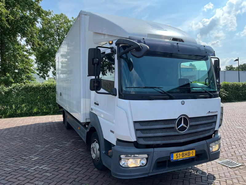 Mercedes-Benz Atego 916 - Skříňový nákladní auto: obrázek 2 Mercedes-Benz Atego 916 - Skříňový nákladní auto: obrázek 2