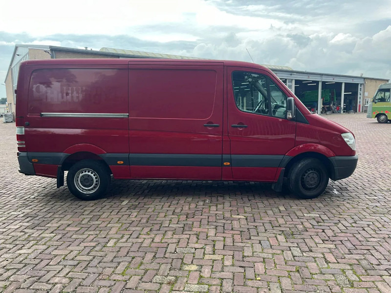 Furgon Mercedes-Benz Sprinter 313 CDI L2H1: obrázek 6