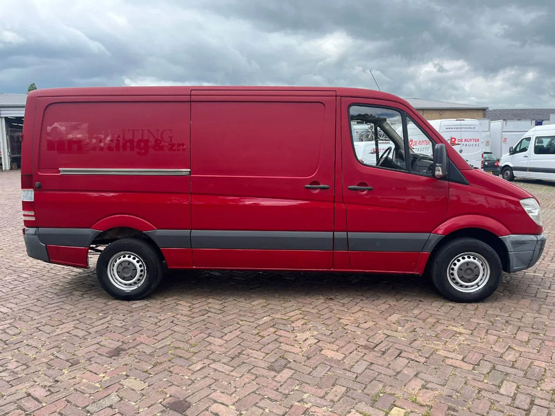 Mercedes-Benz Sprinter 313 L2H1 - Furgon: obrázek 5 Mercedes-Benz Sprinter 313 L2H1 - Furgon: obrázek 5