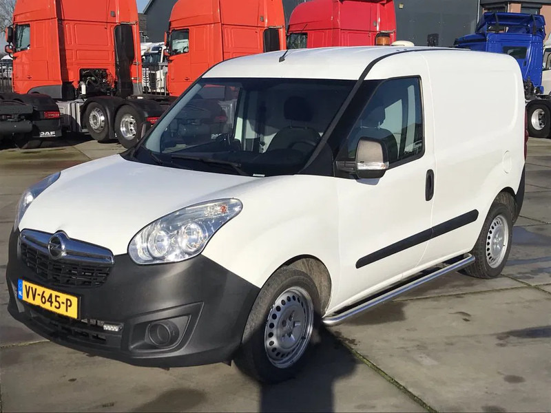 Opel Combo 1.6 CDTI - Furgon: obrázek 1 Opel Combo 1.6 CDTI - Furgon: obrázek 1