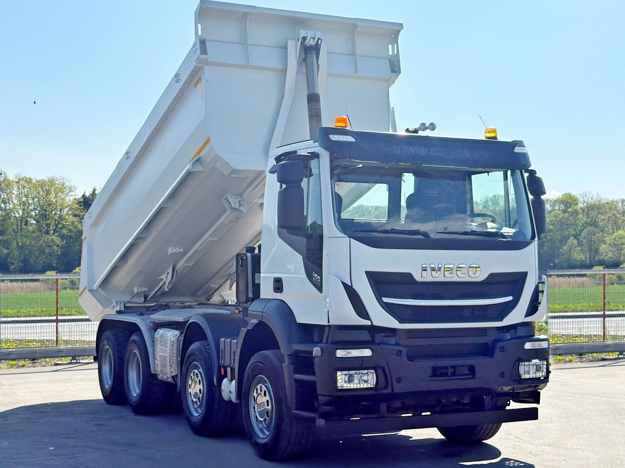 Iveco STRALIS X - WAY 460 * KIPPER * 8x4 * TOPZUSTAND - Sklápěč: obrázek 3 Iveco STRALIS X - WAY 460 * KIPPER * 8x4 * TOPZUSTAND - Sklápěč: obrázek 3