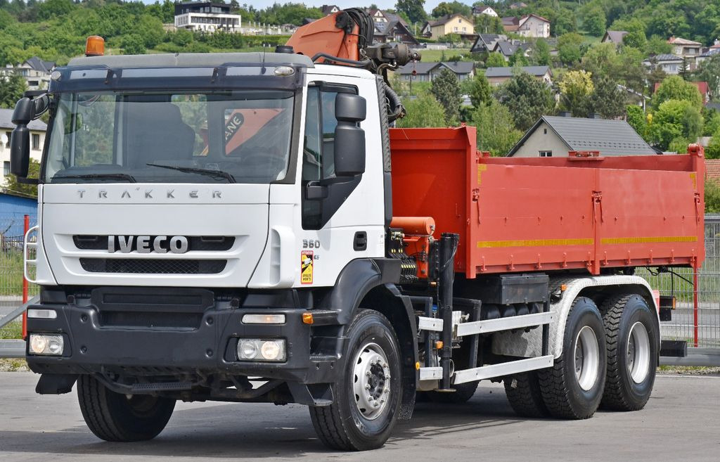 Iveco TRAKKER 360 * Kipper 5,60m* KRAN /FUNK * 6x4 - Auto s hydraulickou rukou, Sklápěč: obrázek 4 Iveco TRAKKER 360 * Kipper 5,60m* KRAN /FUNK * 6x4 - Auto s hydraulickou rukou, Sklápěč: obrázek 4