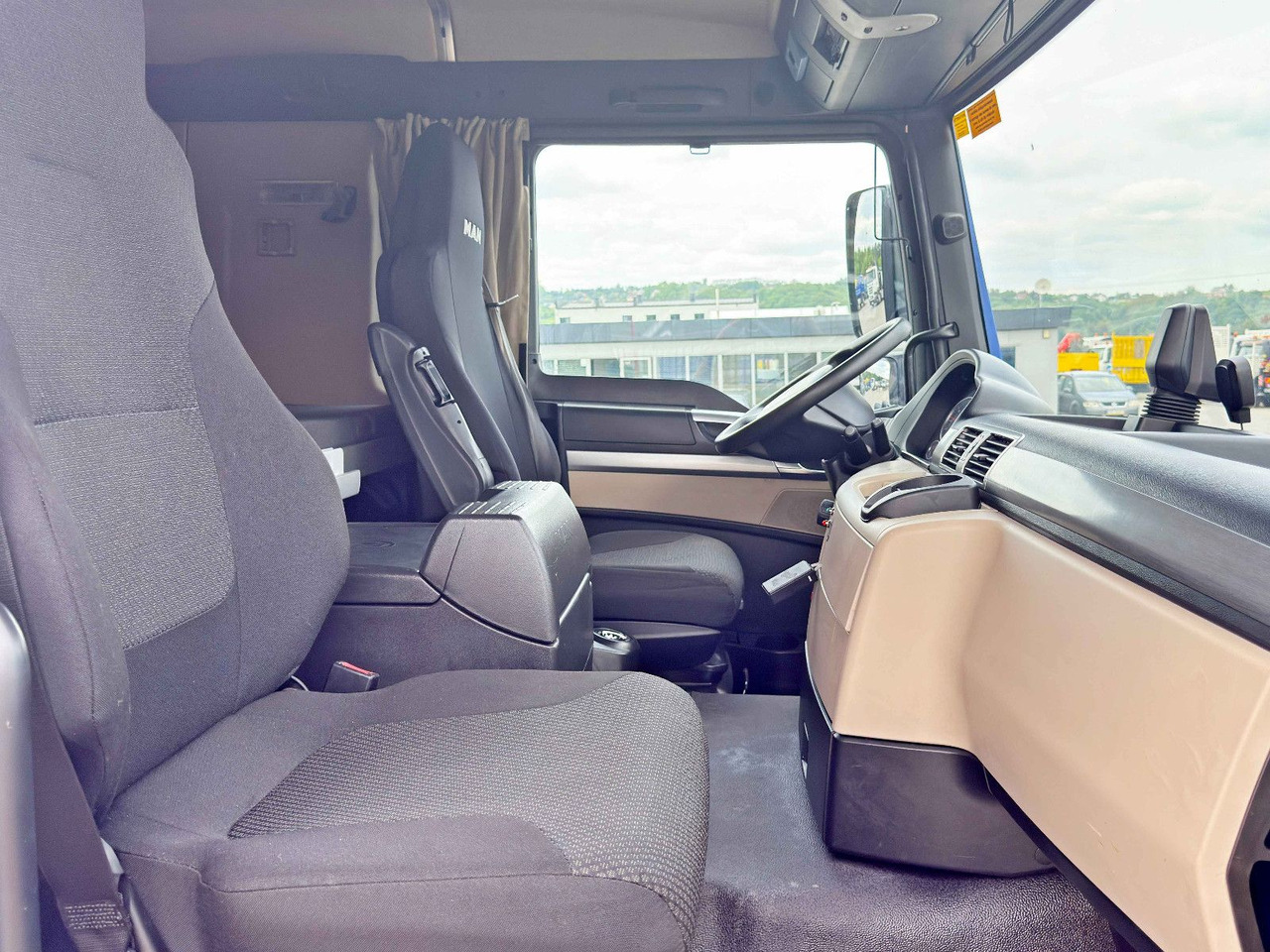 Auto s hydraulickou rukou MAN TGM 15.250* FASSI F110A.0.23 * TOPZUSTAND: obrázek 12 Auto s hydraulickou rukou MAN TGM 15.250* FASSI F110A.0.23 * TOPZUSTAND: obrázek 12