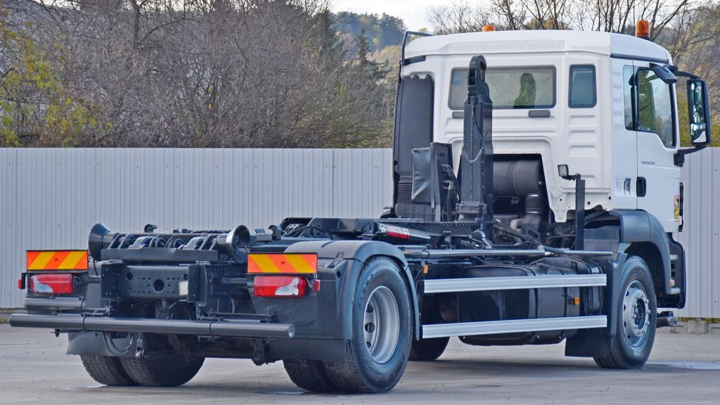 MAN TGS 18.320 Abrollkipper * Top Zustand! MAN TGS 18.320 Abrollkipper * Top Zustand! - Hákový nosič kontejnerů: obrázek 5 MAN TGS 18.320 Abrollkipper * Top Zustand! MAN TGS 18.320 Abrollkipper * Top Zustand! - Hákový nosič kontejnerů: obrázek 5