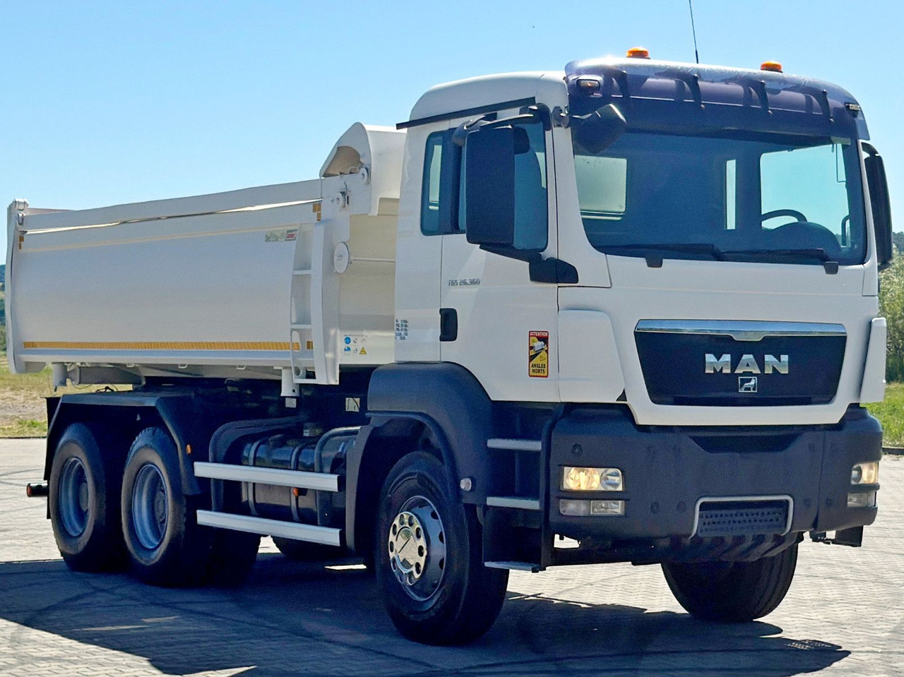 MAN TGS 26.360 Kipper 5,20 m + BORDMATIC / 6x4 - Sklápěč, Auto s hydraulickou rukou: obrázek 4 MAN TGS 26.360 Kipper 5,20 m + BORDMATIC / 6x4 - Sklápěč, Auto s hydraulickou rukou: obrázek 4