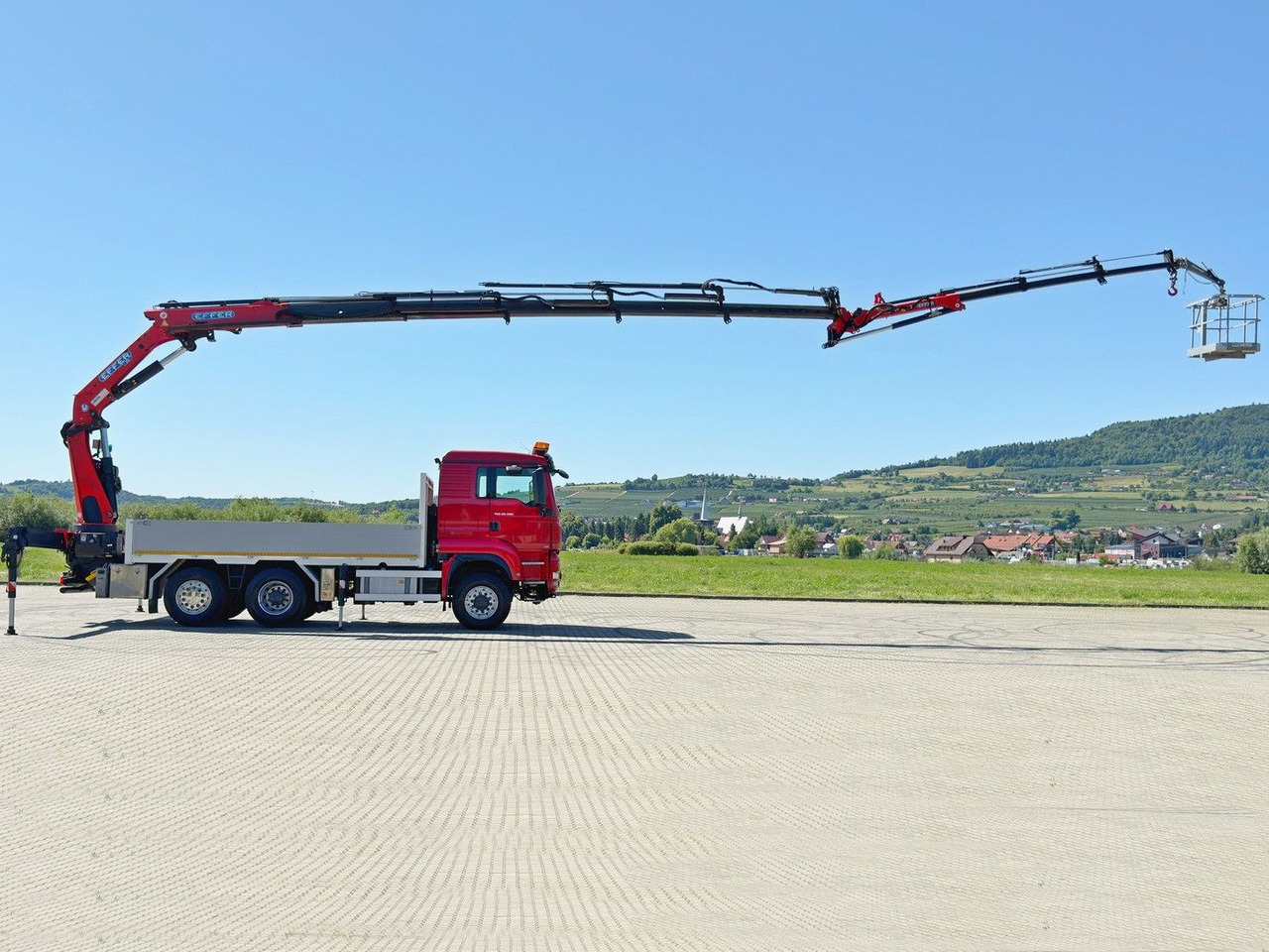 MAN TGS 28.480 * EFFER 255/5S + JIB 3S + FUNK * TOP - Auto s hydraulickou rukou: obrázek 5 MAN TGS 28.480 * EFFER 255/5S + JIB 3S + FUNK * TOP - Auto s hydraulickou rukou: obrázek 5