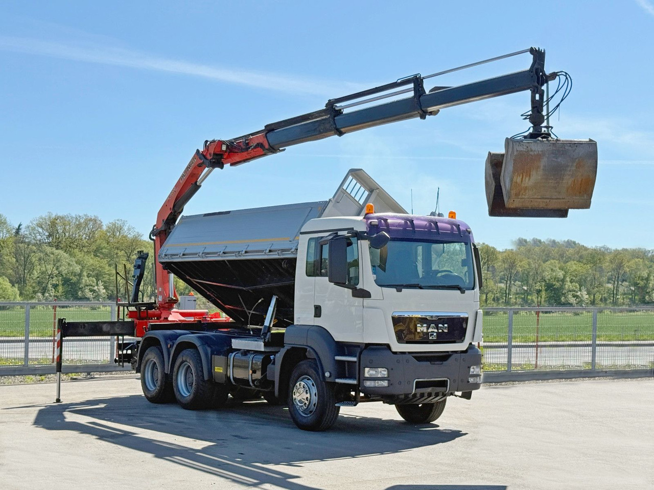 MAN TGS 33.360*KIPPER 4,95 m *PK 15002 * 6x4 - Auto s hydraulickou rukou: obrázek 2 MAN TGS 33.360*KIPPER 4,95 m *PK 15002 * 6x4 - Auto s hydraulickou rukou: obrázek 2