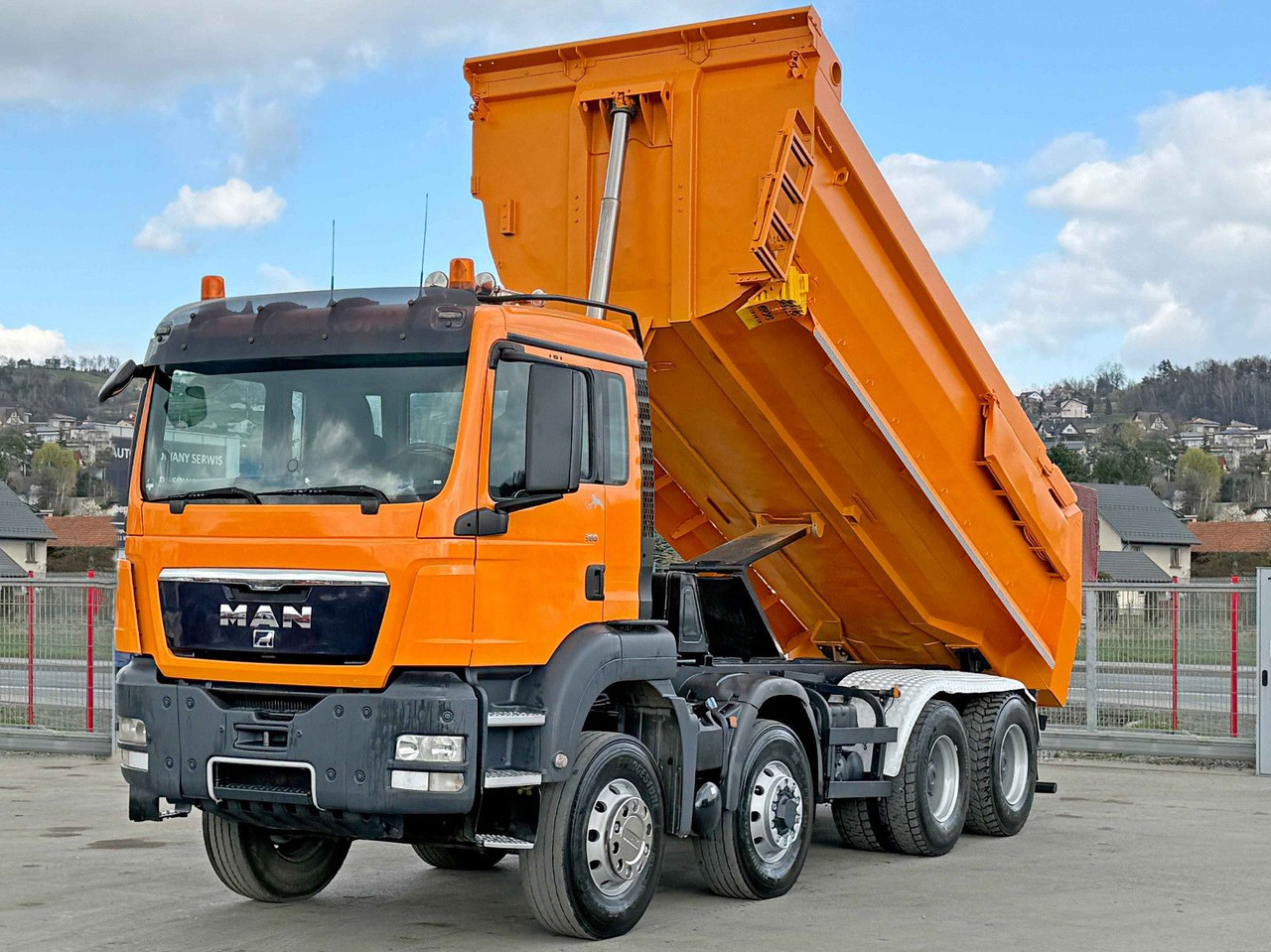 MAN TGS 35.360 KIPPER * 8x6 * TOPZUSTAND - Sklápěč: obrázek 4 MAN TGS 35.360 KIPPER * 8x6 * TOPZUSTAND - Sklápěč: obrázek 4