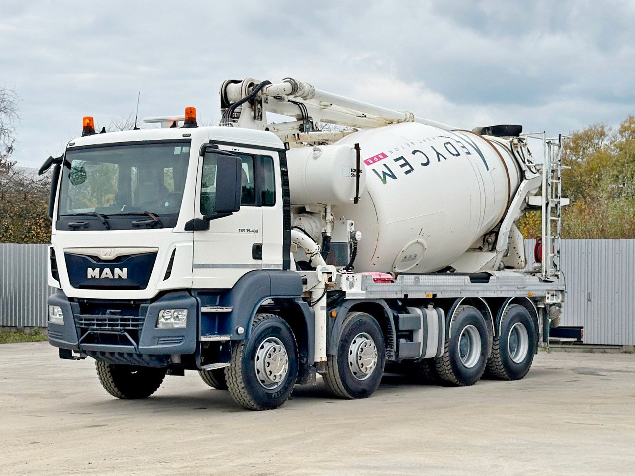 MAN TGS 35.400 BETONPUMPE * 8x4 / TOPZUSTAND - Autočerpadlo: obrázek 2 MAN TGS 35.400 BETONPUMPE * 8x4 / TOPZUSTAND - Autočerpadlo: obrázek 2