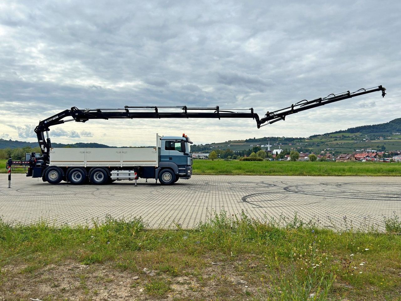 MAN TGS 35.400*HIAB 377 E-5 HIPRO+JIB 70X-3FUNK /8x4 - Auto s hydraulickou rukou: obrázek 5 MAN TGS 35.400*HIAB 377 E-5 HIPRO+JIB 70X-3FUNK /8x4 - Auto s hydraulickou rukou: obrázek 5