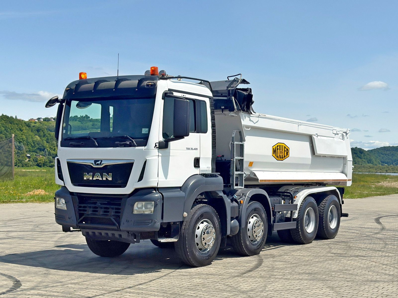 MAN TGS 35.420 KIPPER * 8x4 * TOPZUSTAND - Sklápěč: obrázek 1 MAN TGS 35.420 KIPPER * 8x4 * TOPZUSTAND - Sklápěč: obrázek 1