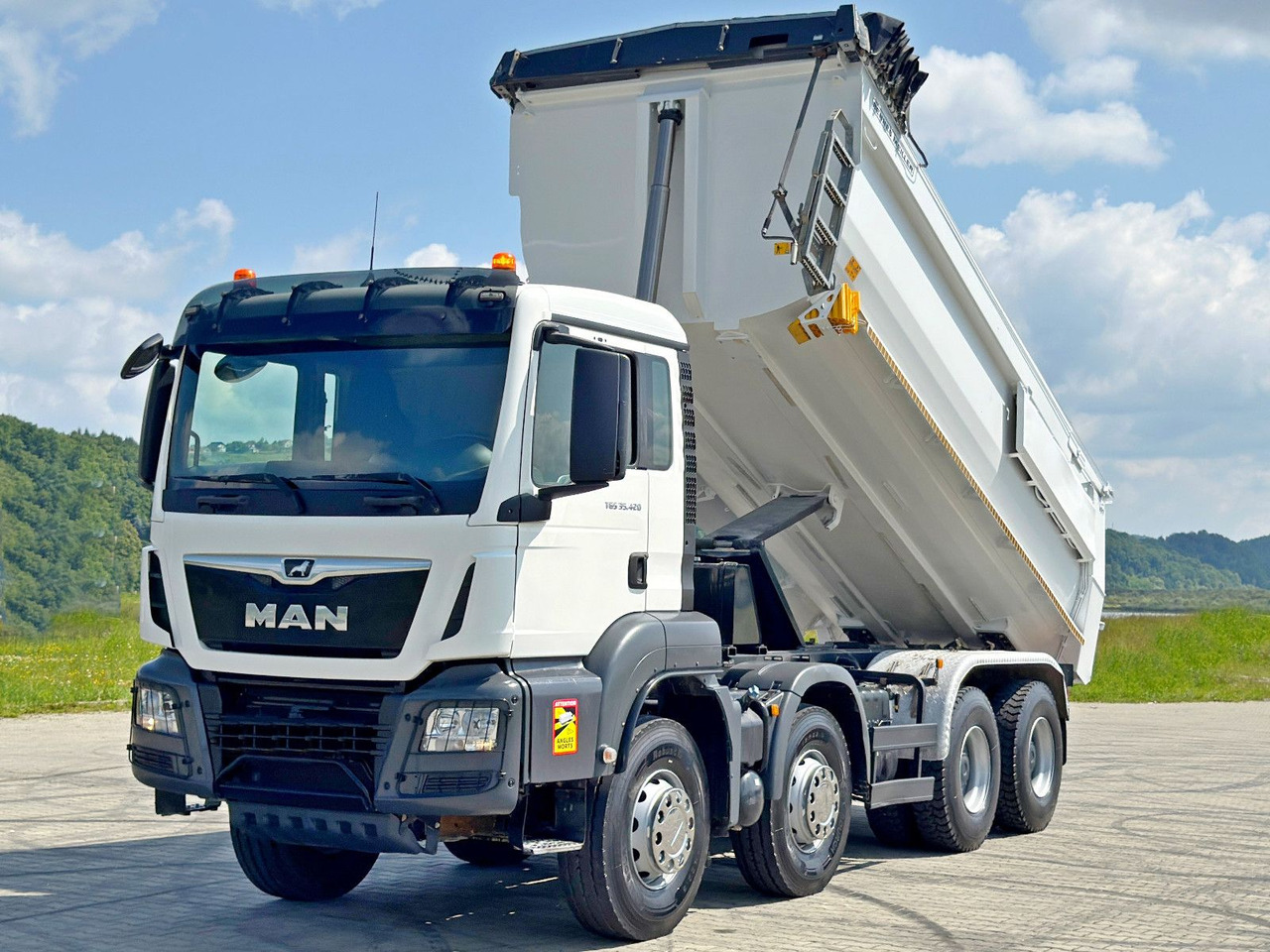 MAN TGS 35.420 KIPPER * 8x4 * TOPZUSTAND - Sklápěč: obrázek 3 MAN TGS 35.420 KIPPER * 8x4 * TOPZUSTAND - Sklápěč: obrázek 3