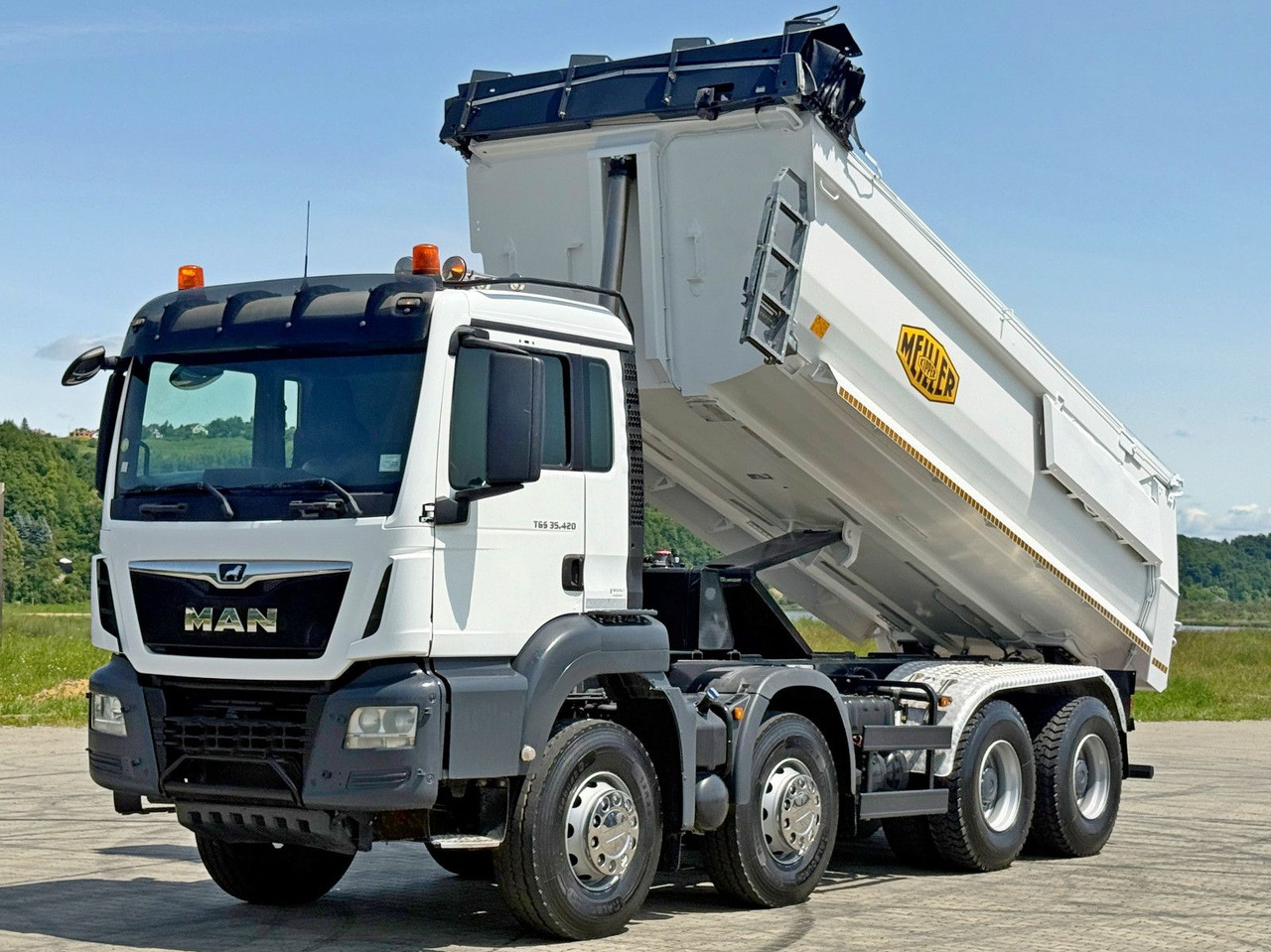 MAN TGS 35.420 KIPPER * 8x4 * TOPZUSTAND - Sklápěč: obrázek 3 MAN TGS 35.420 KIPPER * 8x4 * TOPZUSTAND - Sklápěč: obrázek 3