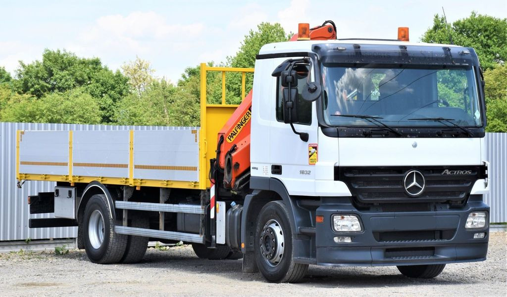 Mercedes-Benz ACTROS 1832 PRITSCHE 6,70m * PK 15500*TOPZUSTAND - Auto s hydraulickou rukou: obrázek 3 Mercedes-Benz ACTROS 1832 PRITSCHE 6,70m * PK 15500*TOPZUSTAND - Auto s hydraulickou rukou: obrázek 3