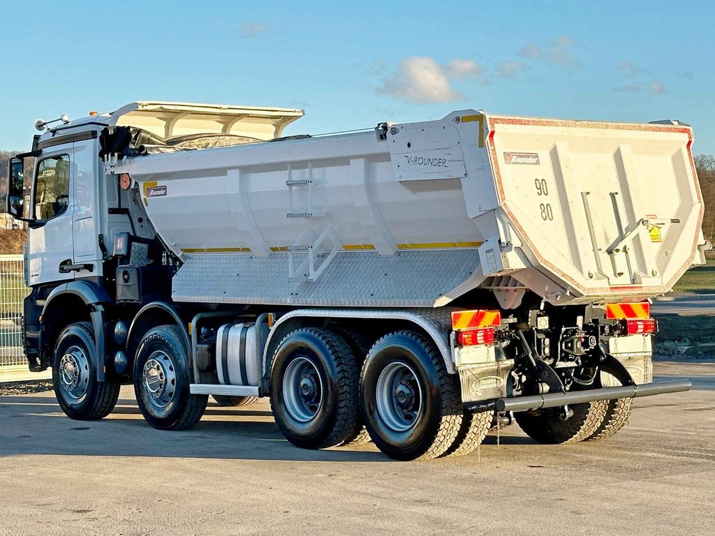 Interior photo 1: Sklápěč, Auto s hydraulickou rukou Mercedes-Benz AROCS 3248 * KIPPER * 8x4 * TOPZUSTAND Mercedes-Benz AROCS 3248 * KIPPER * 8x4 * TOPZUSTAND Interior photo 1: Sklápěč, Auto s hydraulickou rukou Mercedes-Benz AROCS 3248 * KIPPER * 8x4 * TOPZUSTAND Mercedes-Benz AROCS 3248 * KIPPER * 8x4 * TOPZUSTAND