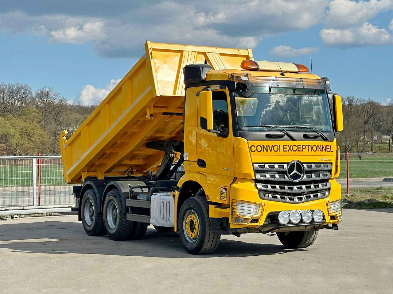 Mercedes-Benz AROCS 3348* KIPPER 5,20 + BORDMATIC / 6x4 - Sklápěč: obrázek 1 Mercedes-Benz AROCS 3348* KIPPER 5,20 + BORDMATIC / 6x4 - Sklápěč: obrázek 1