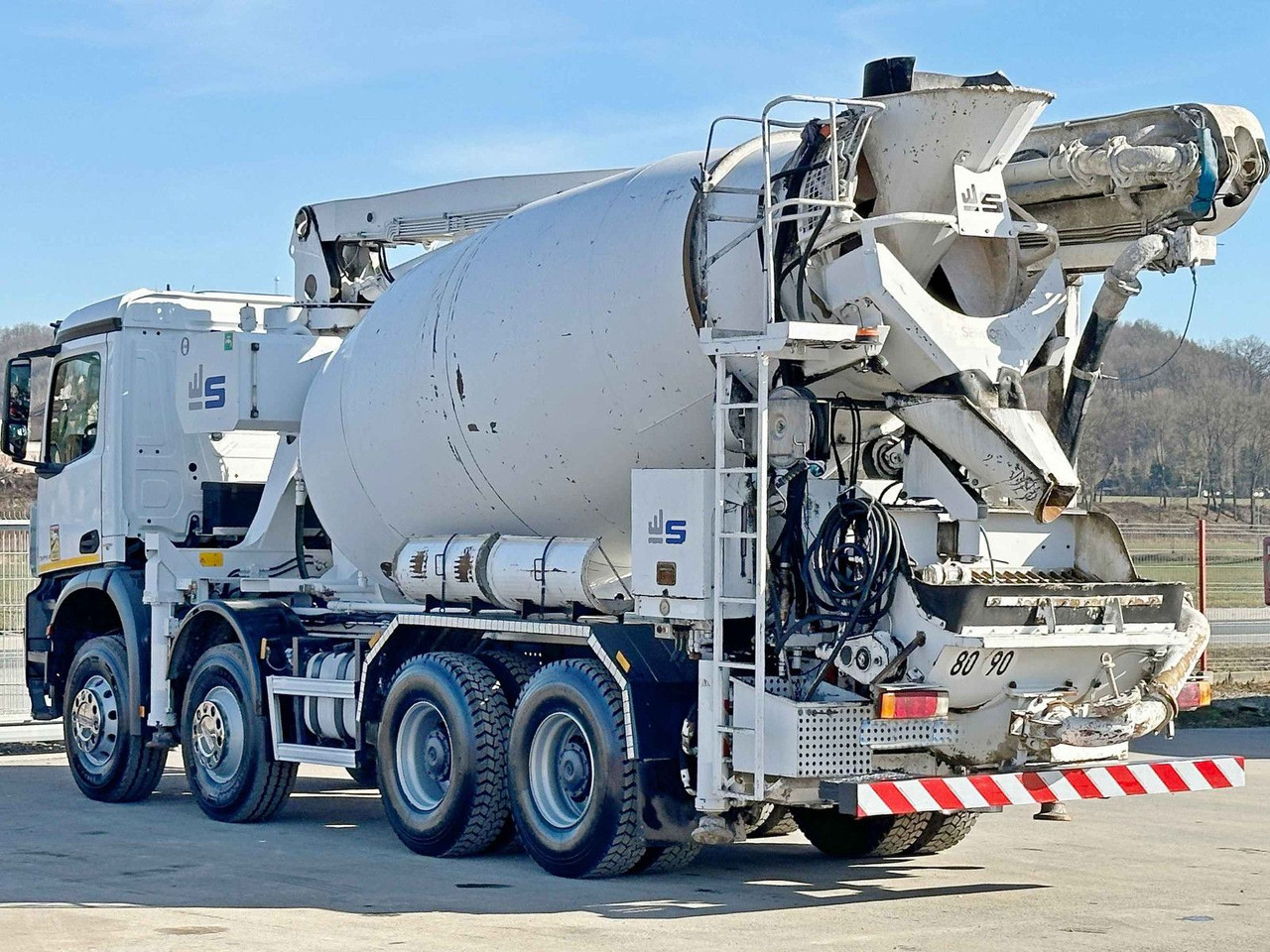 Mercedes-Benz AROCS 3743 * Betonpumpe + FUNK * 8x4 * TOP - Autodomíchávač s čerpadlem: obrázek 5 Mercedes-Benz AROCS 3743 * Betonpumpe + FUNK * 8x4 * TOP - Autodomíchávač s čerpadlem: obrázek 5