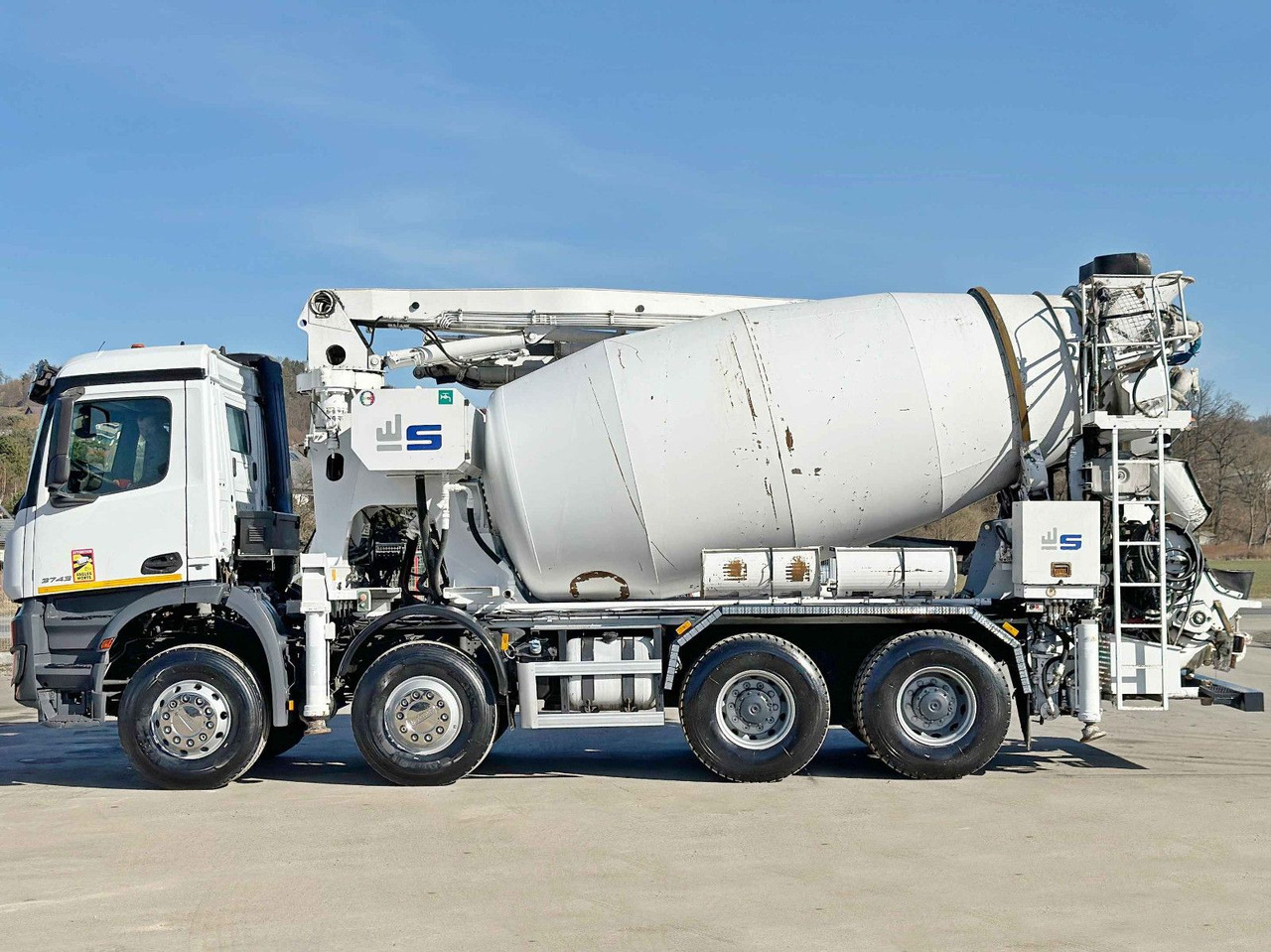 Mercedes-Benz AROCS 3743 * Betonpumpe + FUNK * 8x4 * TOP - Autodomíchávač s čerpadlem: obrázek 4 Mercedes-Benz AROCS 3743 * Betonpumpe + FUNK * 8x4 * TOP - Autodomíchávač s čerpadlem: obrázek 4