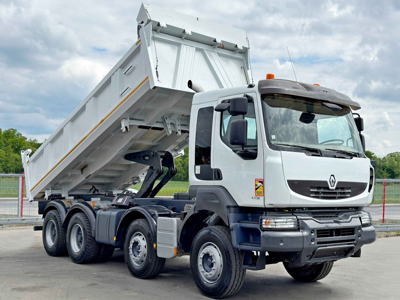 Renault KERAX 430 DXI * KIPPER 6,00 m / 8x4 * TOP - Sklápěč, Auto s hydraulickou rukou: obrázek 3 Renault KERAX 430 DXI * KIPPER 6,00 m / 8x4 * TOP - Sklápěč, Auto s hydraulickou rukou: obrázek 3